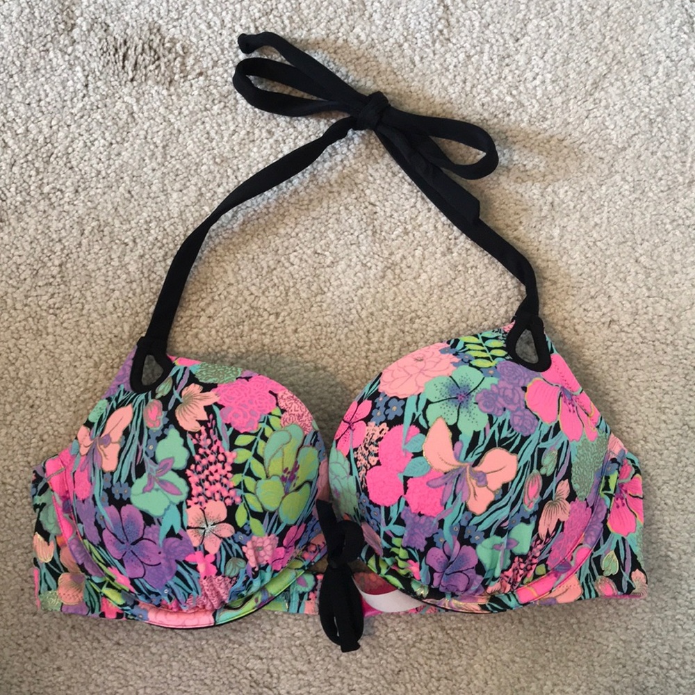 Victoria’s Secret Bikini Top